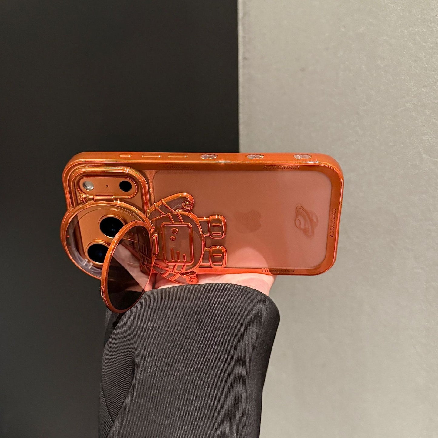 Astronaut Lens Full-Coverage Foldable Stand Case for iPhone - Buy 2: FREE SHIPPING🛫 & 40% OFF 2nd🔥