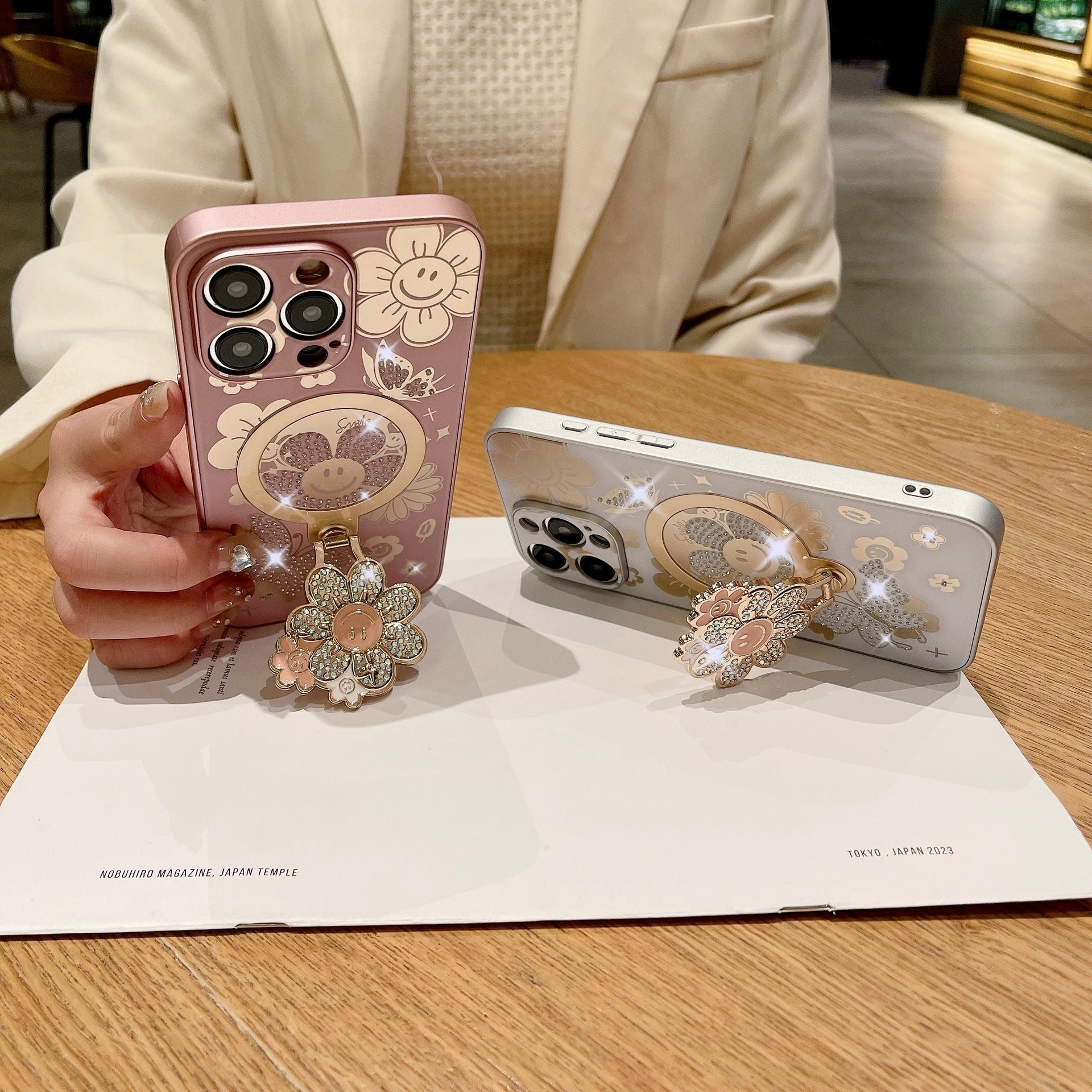 Folding Smiley Stand Magnetic Case Cover for Samsung S Series