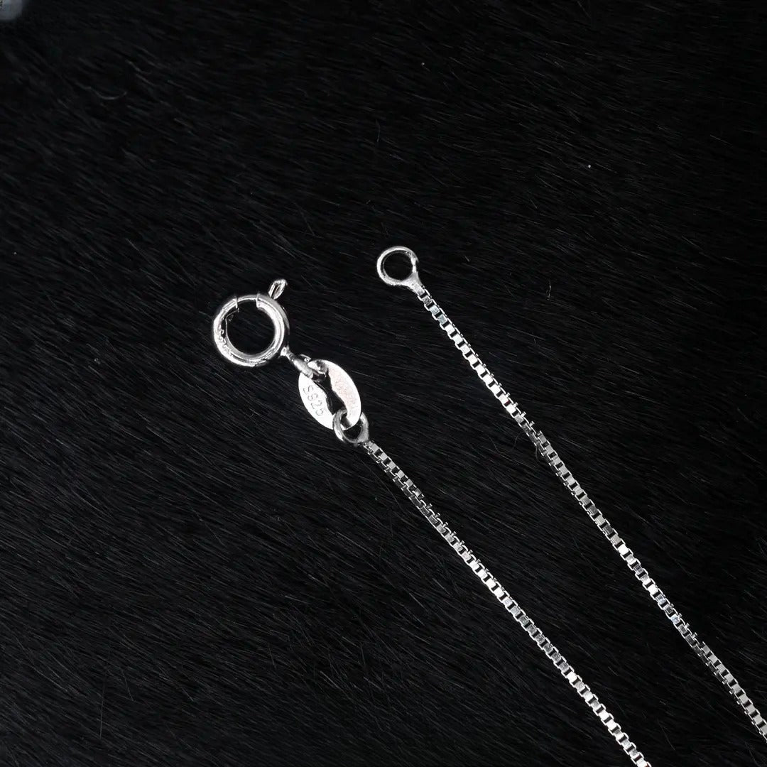 ✨🕊️ BLESSED BRILLIANCE - Moissanite Cross Necklace for Everyday Grace 🕊️✨