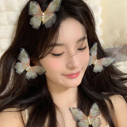 🦋✨ FlutterWings Hair Clip - Where Elegance Meets Motion ✨🦋