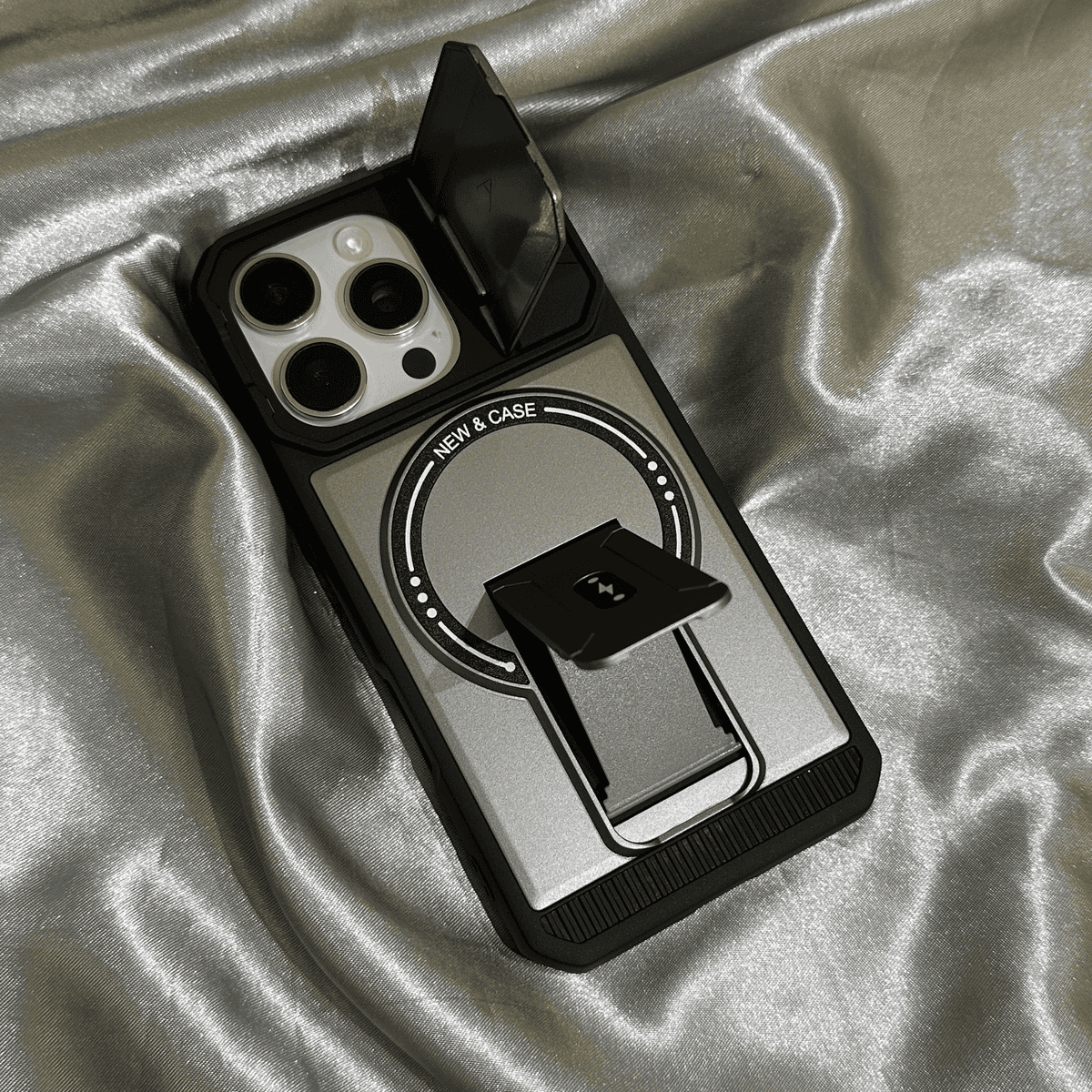 Hidden Dual-Bracket Cover-Style Folding Lens Protective Case for iPhone