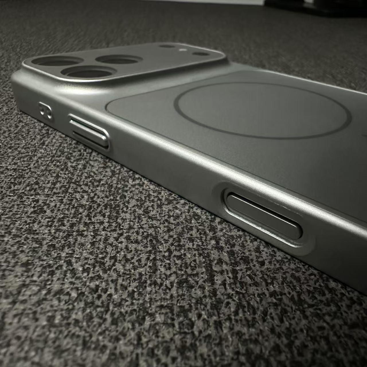 Shell 17 Case Cover for iPhone