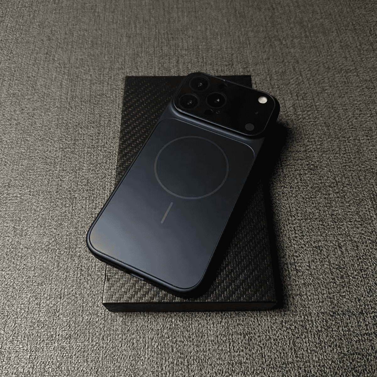 Shell 17 Case Cover for iPhone